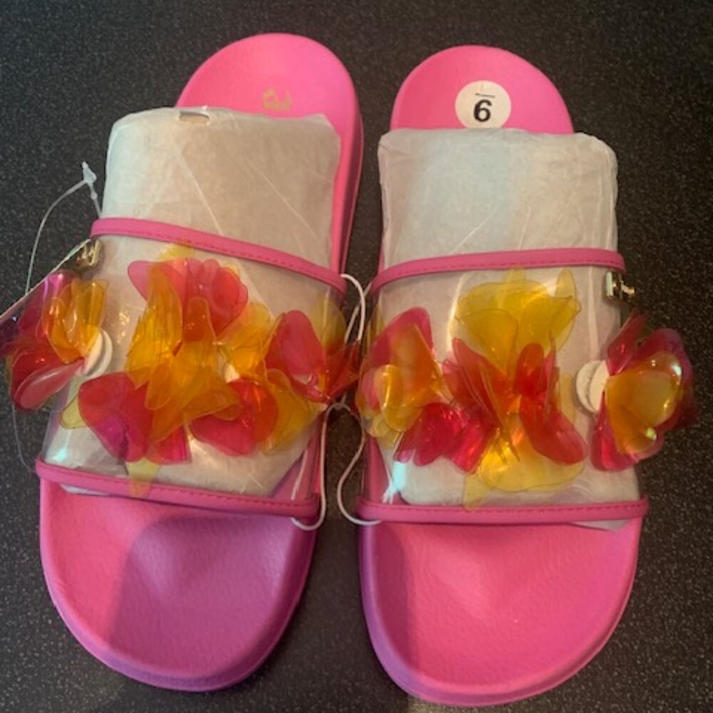 NWT - Women's Juicy Couture Sandals!